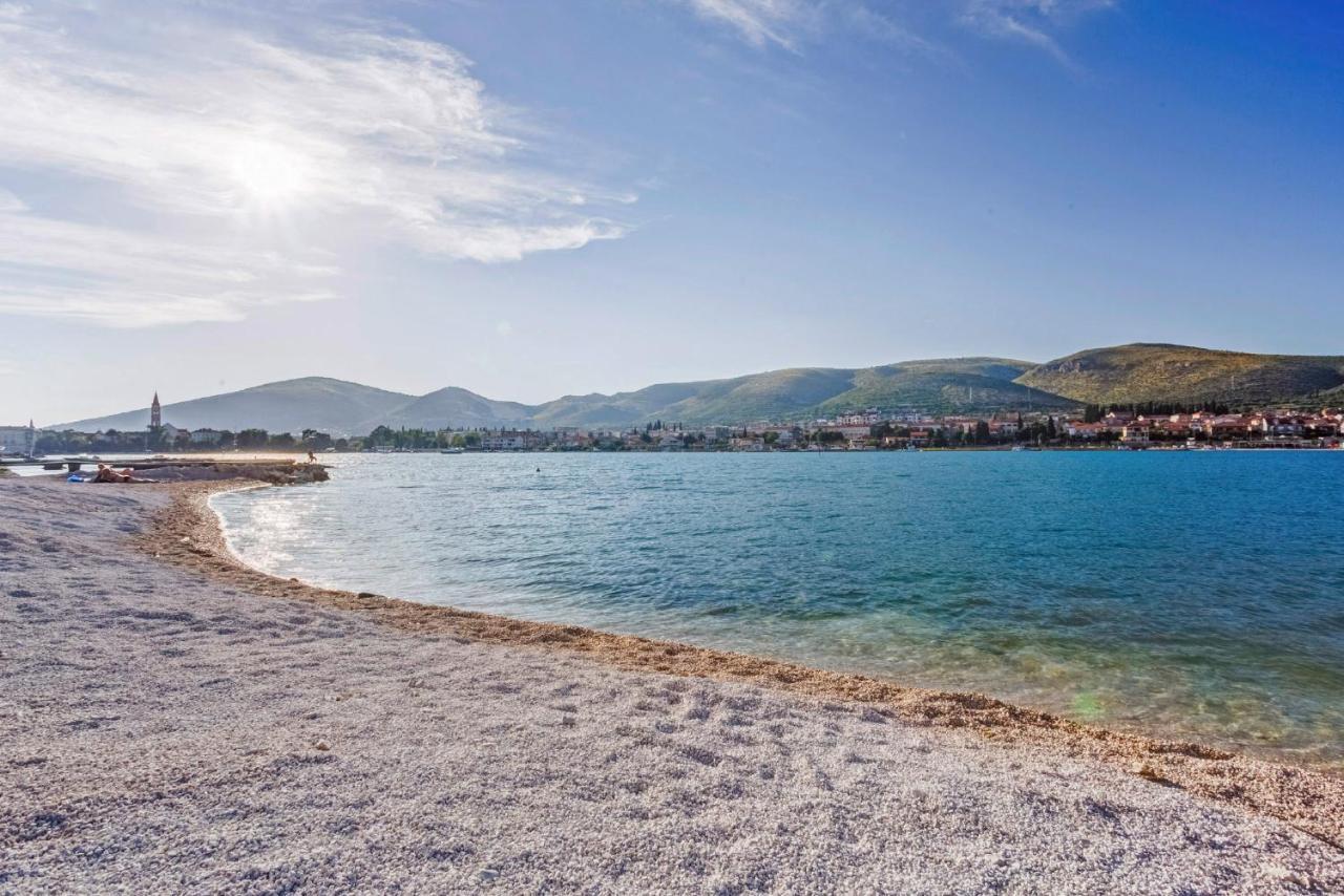 Smuketa In Trogir Haus Fuer 4 Personen Villa Екстериор снимка